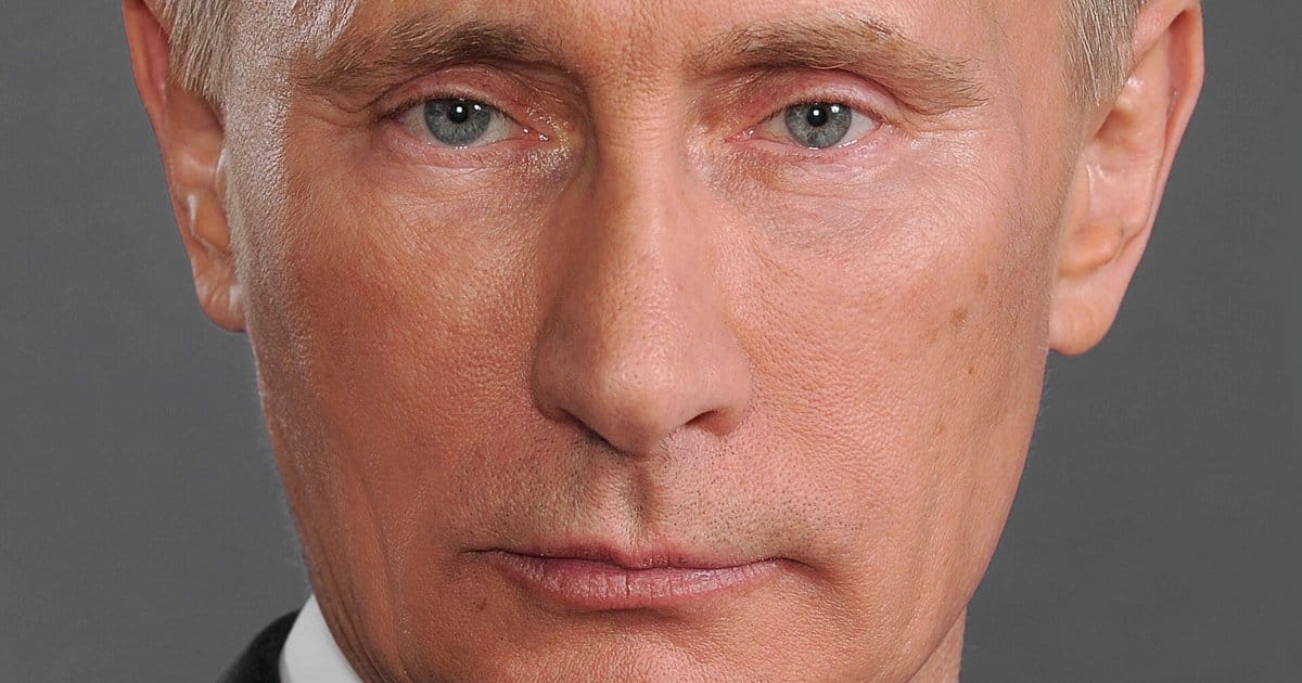 Putin droht, Kiew unter Feuer