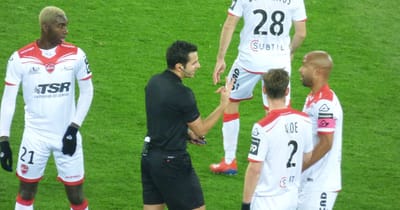 San warnt vor Schiri-Druck